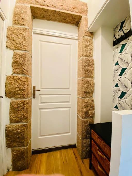 Apartment Clint House - 